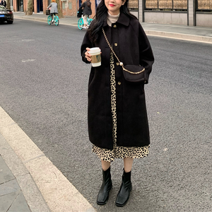 帰り道に公園に寄り道する日のロングコート_N1108